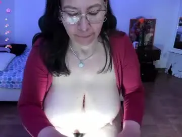 Chaturbate Adult Webcam of esmeralda_milf1