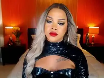 Chaturbate Adult Video Chat of urmajestytyra