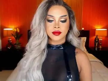 Chaturbate Free Porn Cam of urmajestytyra