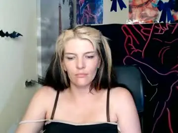 Chaturbate Live Sex Cam of vanrey_