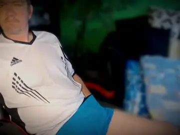 Chaturbate Watch Live Sex Cams of justme_19830331
