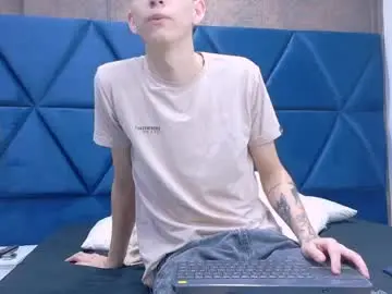 Chaturbate Live Sex Cam of lionfoster