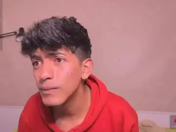 Chaturbate Live Sex Cam of teobuff