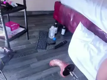 Chaturbate Live Sex Cam of kendralholson