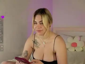 Chaturbate Nude Webcam of momento_marie