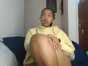 Chaturbate Live Sex Cam of atara_seren