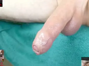 Chaturbate Live Sex Cam of br_munch