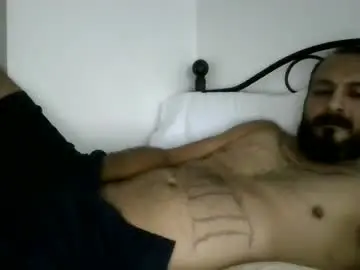 Chaturbate Live Sex Cam of larrabee13
