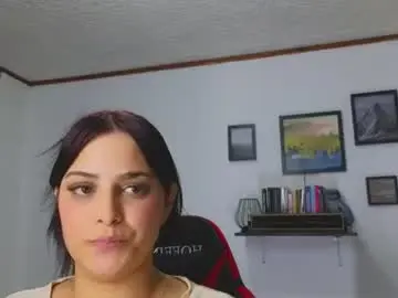 Chaturbate Watch Live Sex Cams of cristal_hot07
