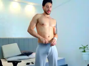 Chaturbate Nude Webcam of evans_opry1