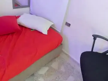 Chaturbate Live Sex of mia_harpers