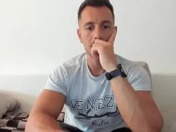 Chaturbate Sex Chat of roberto4ever