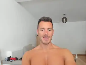 Chaturbate Best live sex cam show of roberto4ever