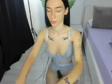 Chaturbate Nude Webcam of celine_roxelle