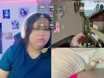 Chaturbate Live Sex Cam of crystal_velvet01