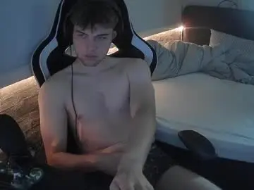 Chaturbate Free Porn Cam of henryybigd