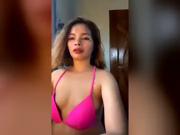 Chaturbate Adult Webcam of urcutiepiegirl