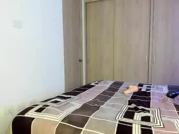 Chaturbate Live Sex Cam of liahkimi