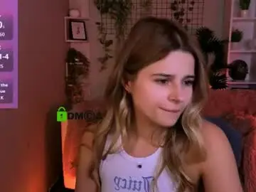 Chaturbate Live Sex Cam of luckybabymeow