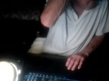 Chaturbate Live Sex Cam of charlied6969