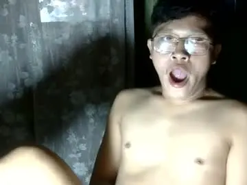 Chaturbate Free Porn Cam of exotichugecock