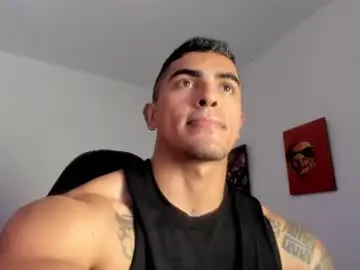 Chaturbate Live Porn of franco_ruiz_