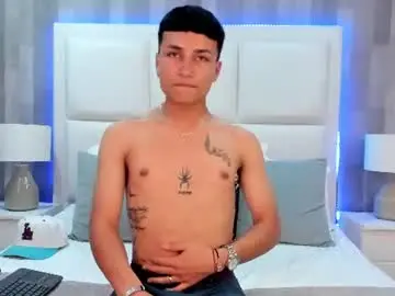Chaturbate Live Sex Cam of blakedan