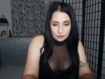 Chaturbate Live Sex Cam of missdyaa