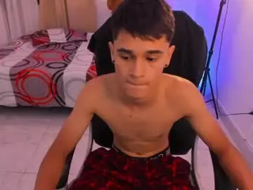 Chaturbate Live Sex of aron_boyy