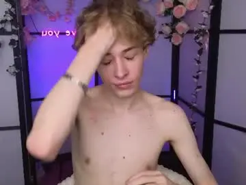 Chaturbate Sex Cam of curly_twinkboy