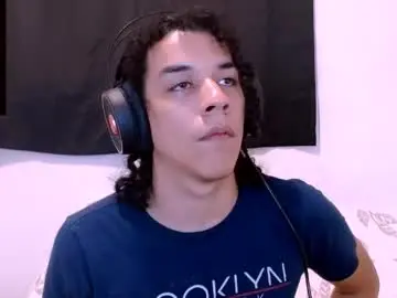 Chaturbate Free Porn Cam of isidroglasc