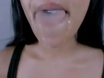 Chaturbate Live Sex Cam of veky_saliva01