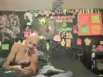 Chaturbate Live Sex of splashh_queen420
