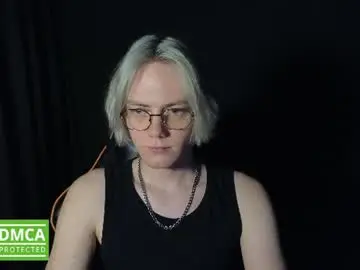 Chaturbate Live Sex Cam of kirill_20_cm