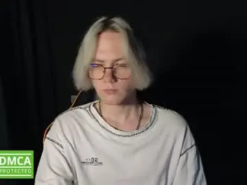 Chaturbate Free Live Porn of kirill_20_cm