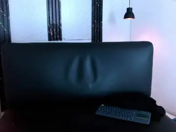 Chaturbate Live Sex Cam of aston_vera