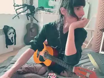 Chaturbate Free Porn Cam of ceriselapine