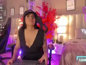 Chaturbate Live Sex of kiara_kismet9