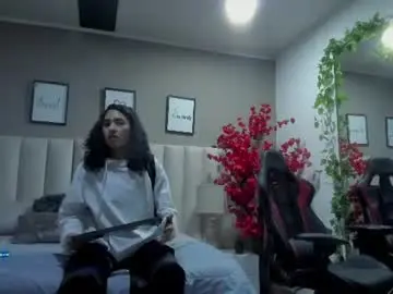 Chaturbate Adult Webcam of kiara_kismet9