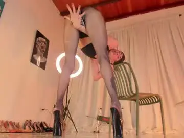 Chaturbate Watch Live Sex Cams of axellcollins