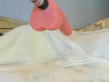 Chaturbate Adult Webcam of eatmygingersnapps