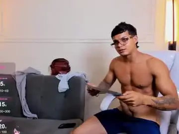 Chaturbate Free Porn Cam of paradise_boy_s