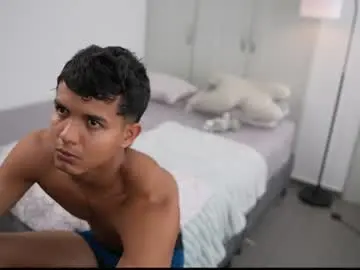 Chaturbate Live Porn of paradise_boy_s