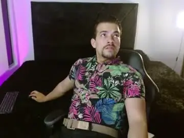 Chaturbate Live Porn of ian_davis