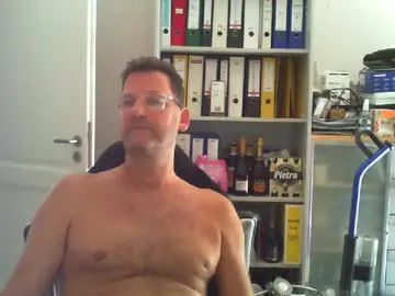 Chaturbate Live Sex of macfly67