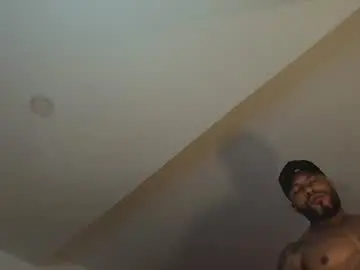 Chaturbate Free Porn Cam of clark_strong