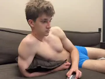 Chaturbate Live Sex Cam of panda_b0y
