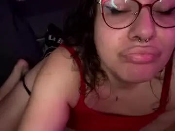 Chaturbate Adult Webcams of rattlesnakebitch