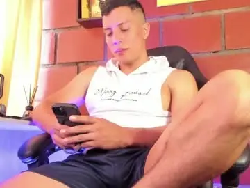 Chaturbate Best live sex cam show of thomsevery_