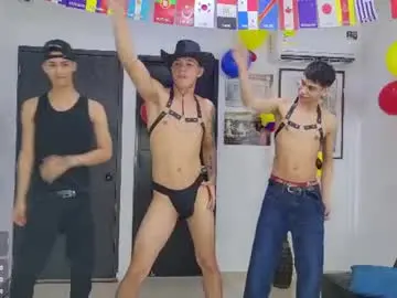 Chaturbate Free Porn Cam of voyeurism_guys